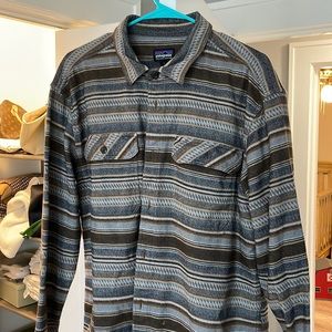 Patagonia heavy flannel size large